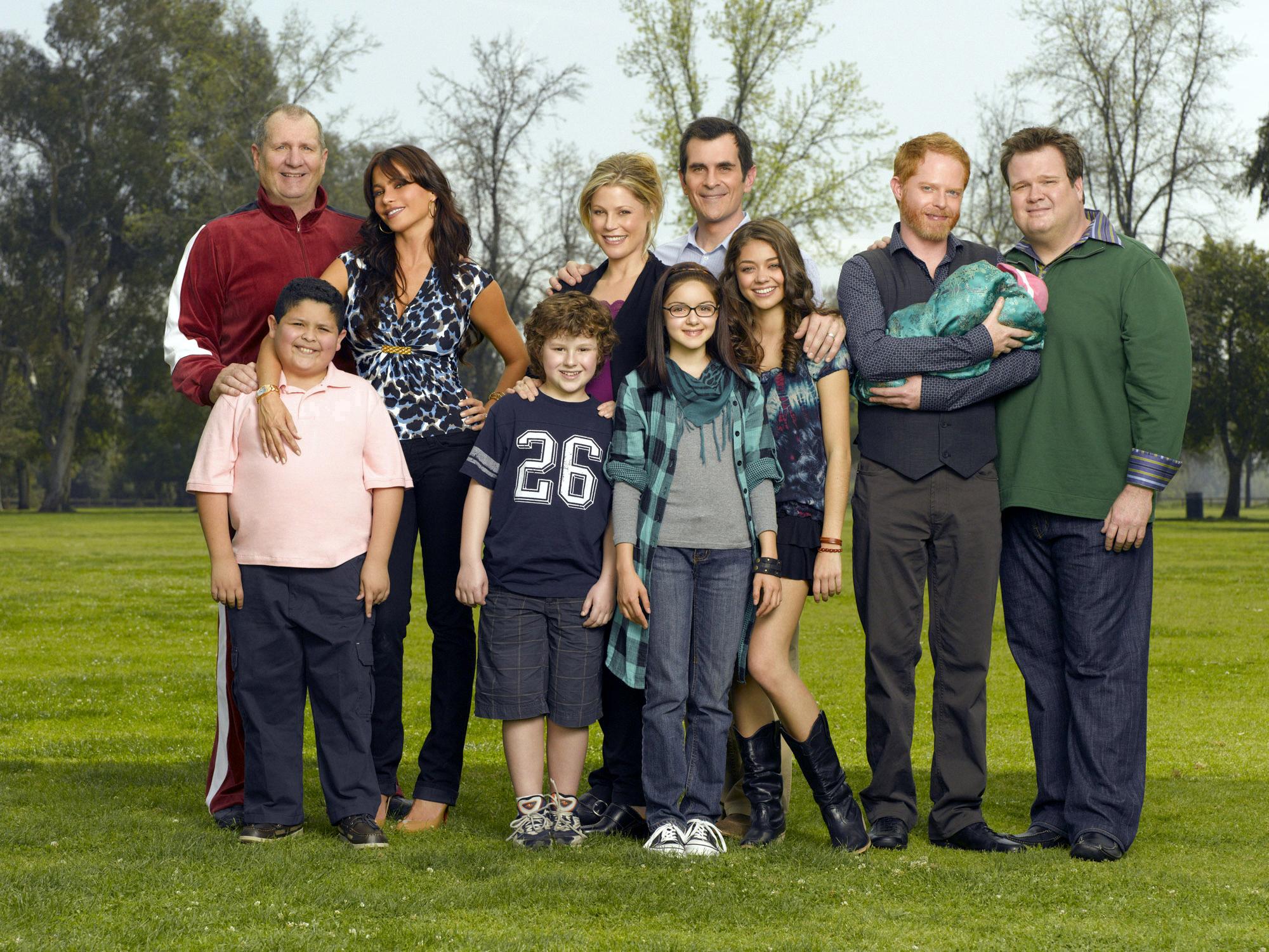 modern-family-breaks-traditional-television-in-2009