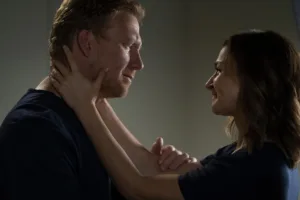 when does christina leave owen 1 1