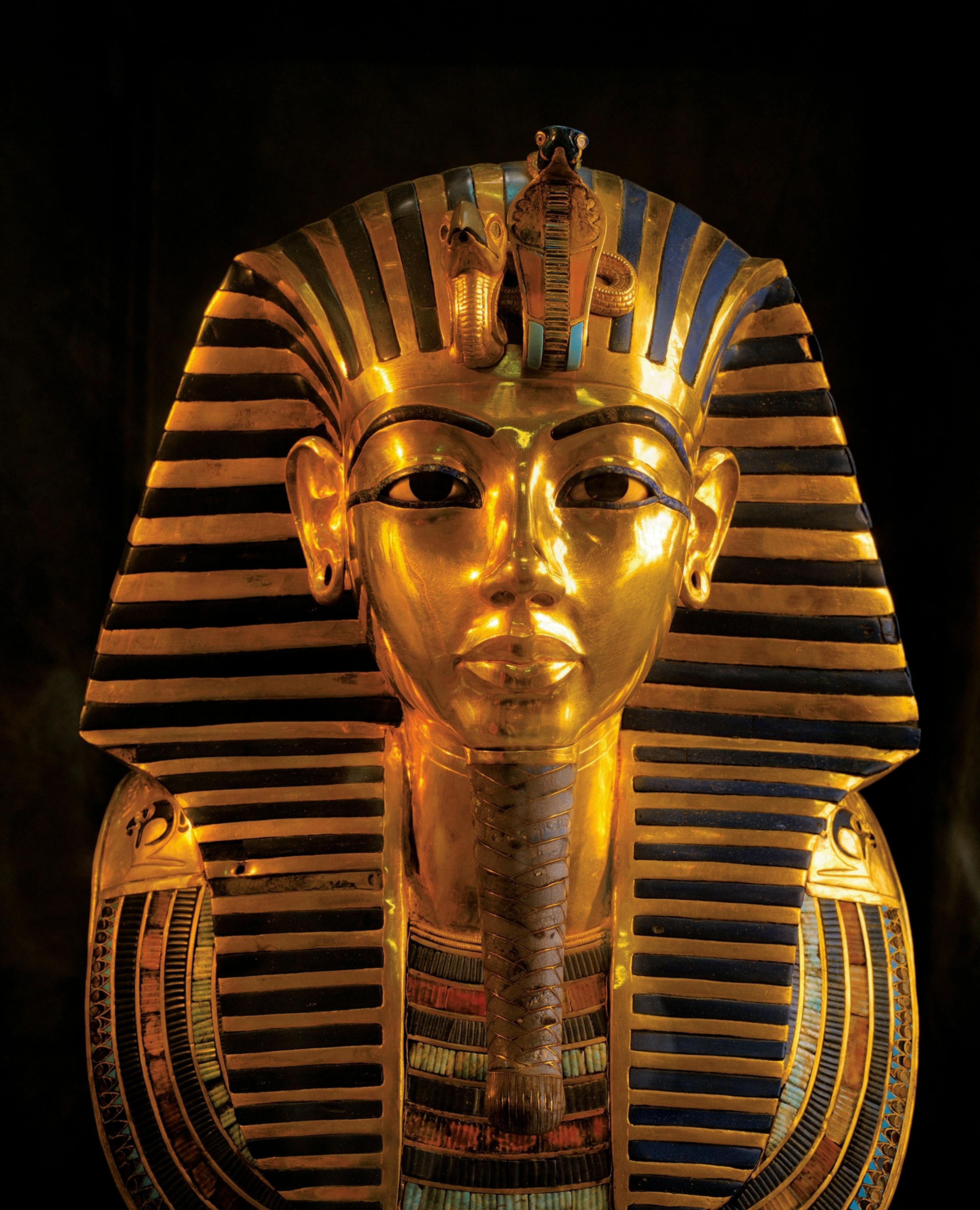 when king tut was born