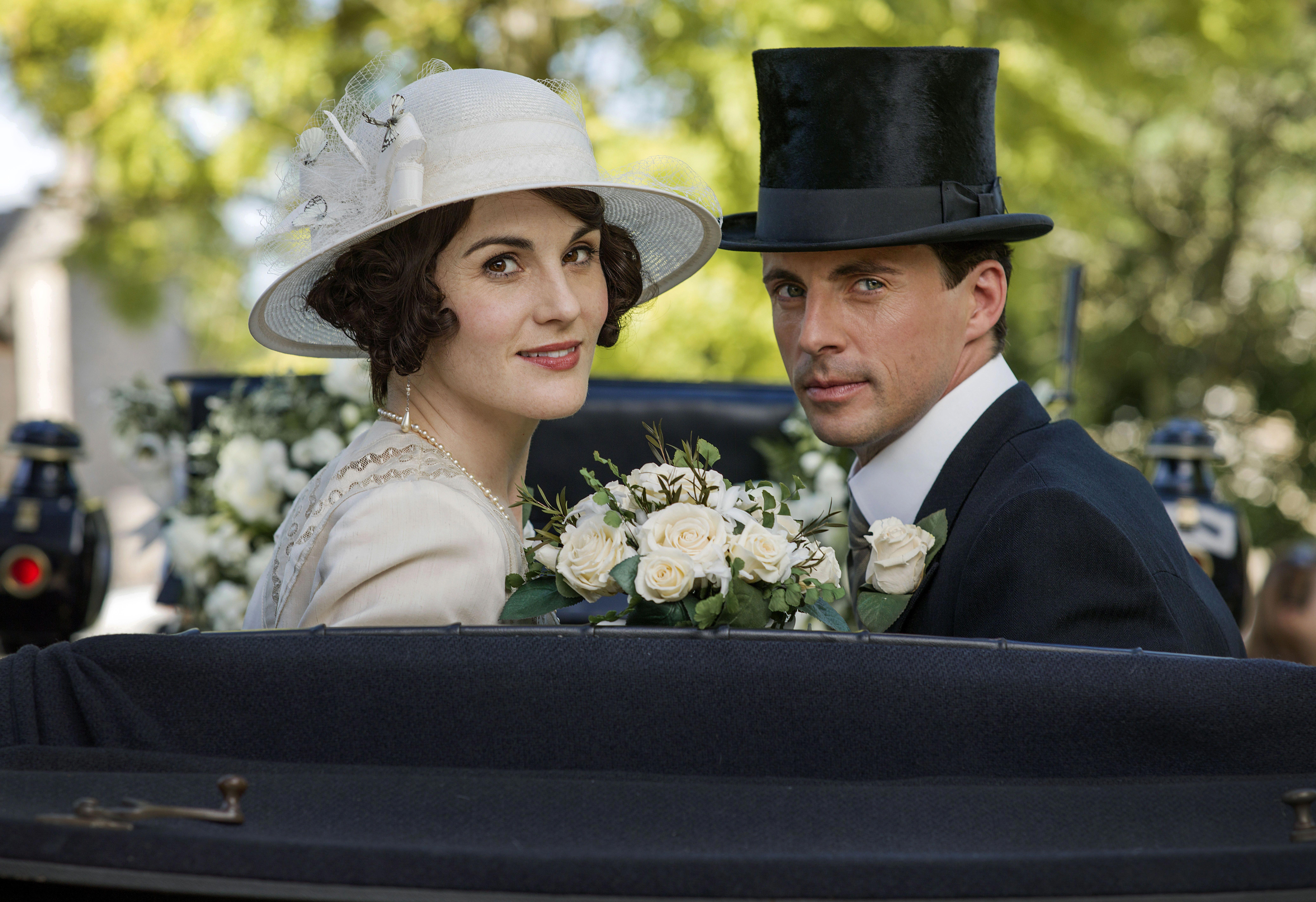 who does mary marry in downton abbey
