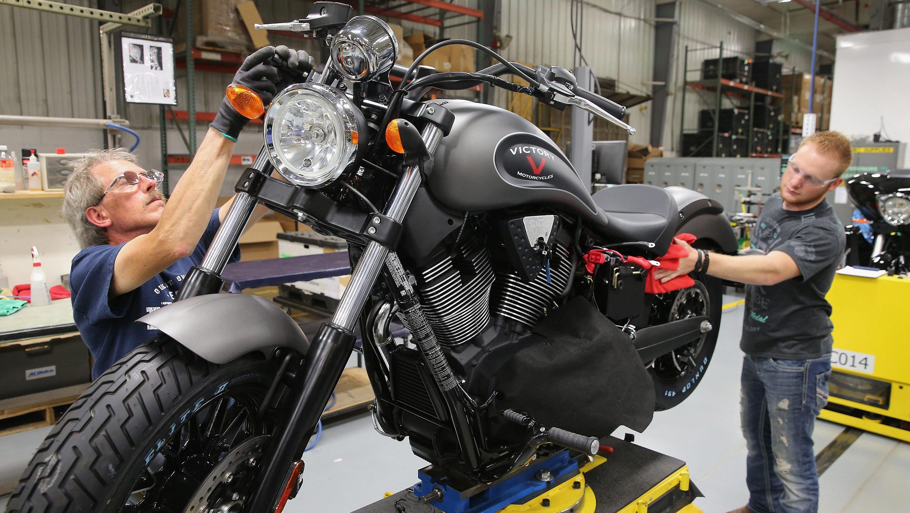 who makes victory motorcycles