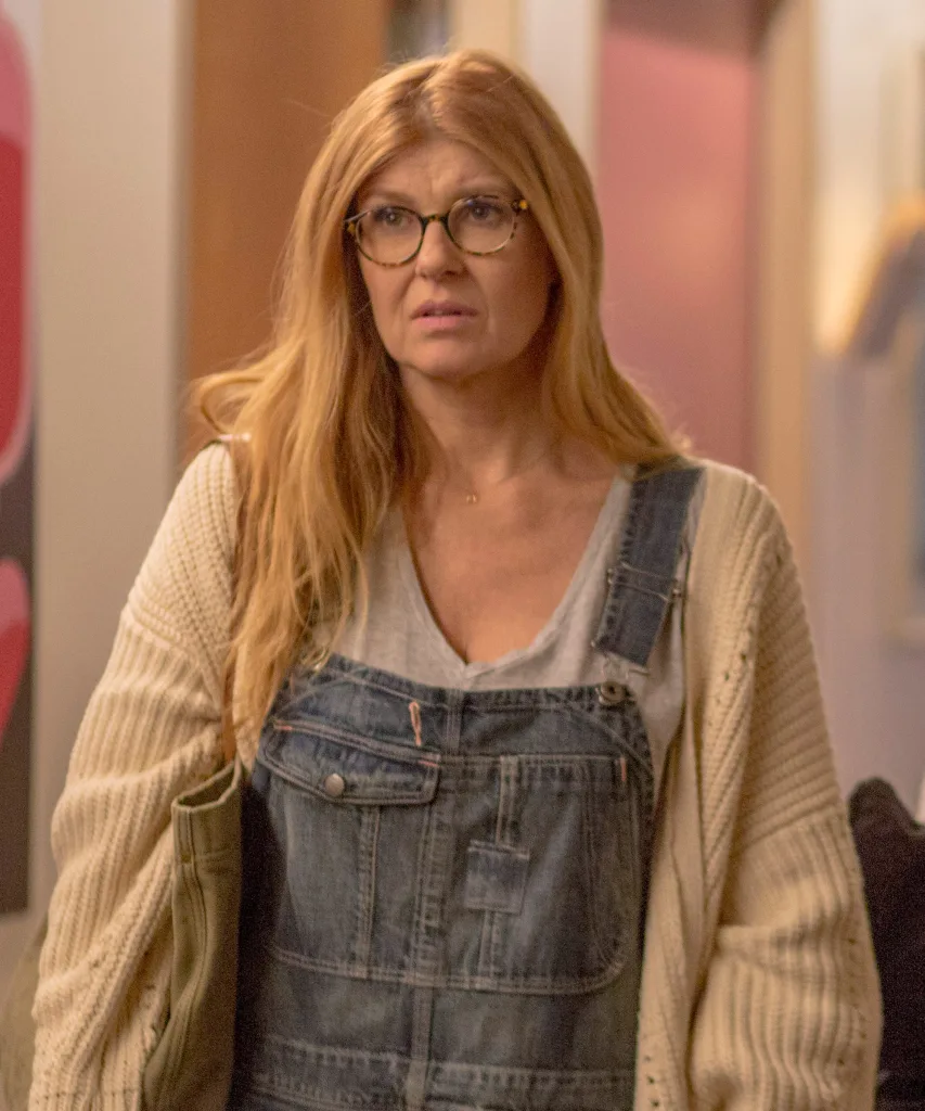 Connie Britton 911 1694914617