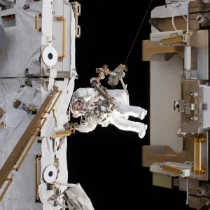 where does weightlessness begin in space 1